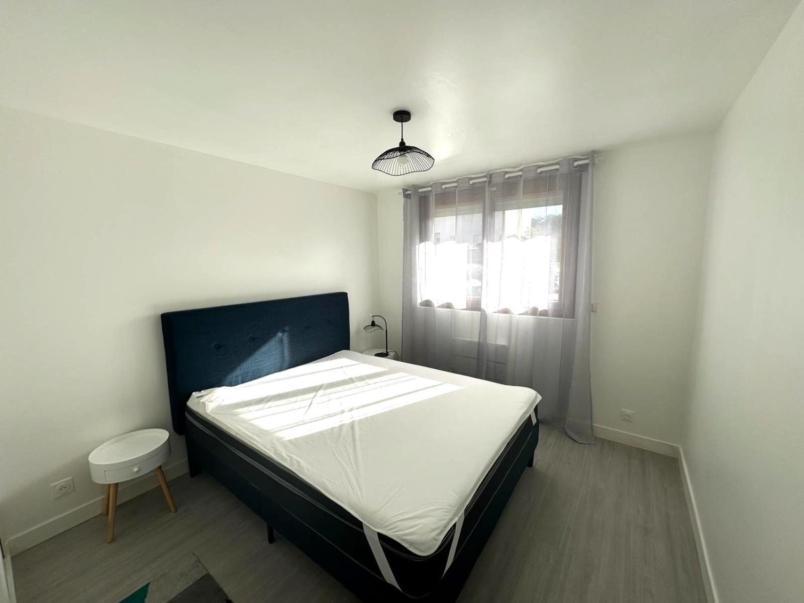 Calme Antony, Terrasse, Vue Jardin, Proche Paris Et Orly Appartamento